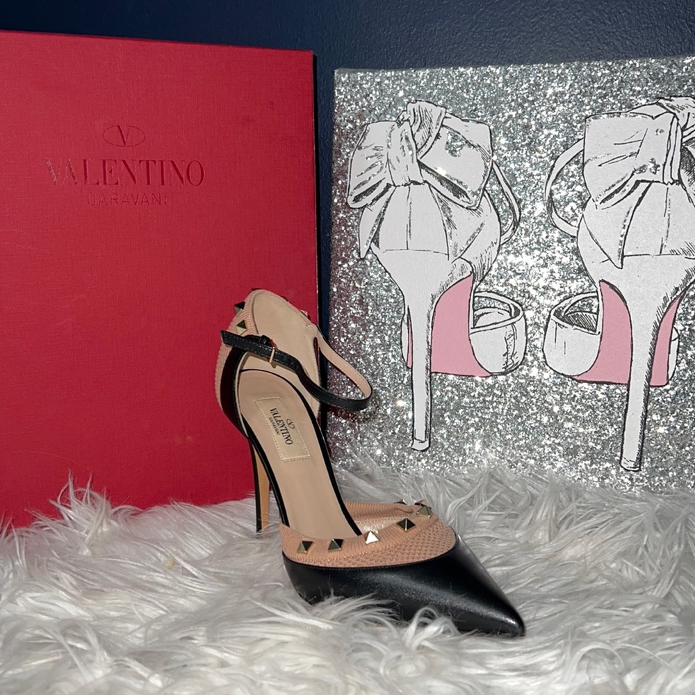 ❤️❤️VALENTINO Rockstud Sock Ankle Strap Pump Heel Nude Black❤️❤️
